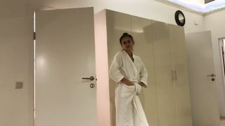 Orosz tini pici csajszi seggbe kefélbe
