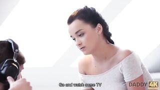 Tini spiné és az vén hapsi