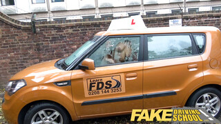 Fake Driving School - Tini hölgyemény az oktatóval kúr