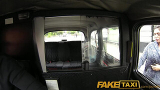 FakeTaxi - hatalmas cickós spiné nem akar fizetni