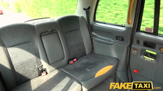 Fake Taxi - Rhiannon Ryder dákót akar a análjába