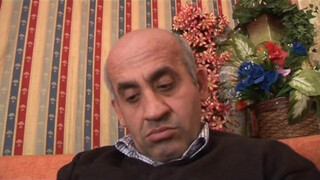 Idős manus faszára rácuppan a tini nőci