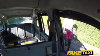 Fake Taxi - Kylie Nymphette a kurva fősulis picsa