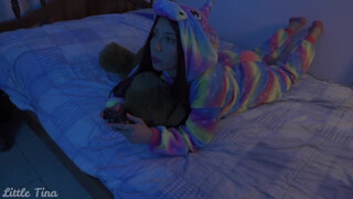 Gamer kolumbiai spiné hátsó bejáratba dugva