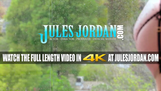 Jules Jordan - Athena Faris barna krapekkal dug