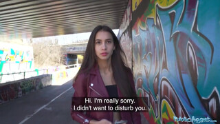 Public Agent - Vanessa Alessia a szuper szexy fiatal hölgyemény