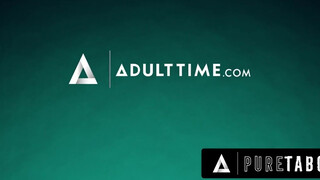 PURE TABOO - Anna Claire Clouds a méretes fenekű világos szőke lány
