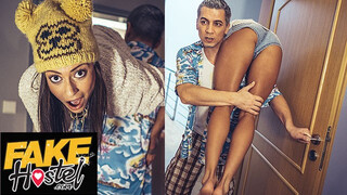 Fake Hostel Porn - Cassie Del Isla a fullos turista kiscsaj