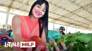 Sofia Galindo forró latin amerikai seggét rendesen megdugják szaftos pinában