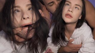 Extrém spriccelős orgazmus - 18 éves tini keményen szétbaszva durva kutyapózban - matty mila perez